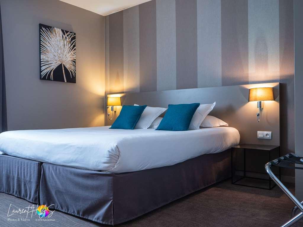Brit Hotel Le Galion & Spa Биник Номер фото
